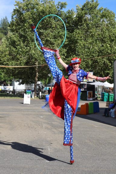 Independence Hoop Kick